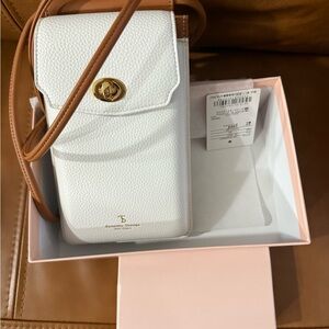 Samantha Thavasa White and Tan Crossbody Bag